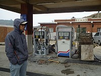 　東引加油站換新機，外觀不再黝黑。（圖／文：陳其敏）
