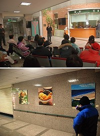 馬祖芙蓉海畫會師生47幅作品聯展即日起在縣立醫院門診大樓展出,昨天舉行開幕茶會,院長曹祥平期盼能柔化醫院氛圍,帶給病人與鄉親舒適的感受。(圖/文:邱竟瑋)