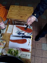 在日式料理店也很難點到這道菜單,主要烏魚子要新鮮,而且比較費工,自行料理是最佳方式。(圖:賽門八郎提供)