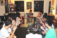 　「愛在馬祖、遇見幸福」未婚聯誼活動續曲，民政局趁20日中國情人節「七夕」發出召集令，請大家一起前往頗受好評的12據點刺鳥咖啡館共度佳節。（圖：縣府民政局提供）