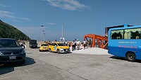 　白沙浮動碼頭接岸點即將施作風雨走廊，港務機關協調有關單位及船主希望配合。（圖／文：陳鵬雄）