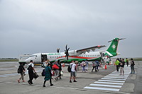　颱風「杜鵑」影響，昨日南、北竿只各飛1班末班機，目前還有大批旅客滯留馬祖。（圖／文：馮紹夫）