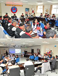 縣府召開今年動員、戰綜、災防三合一會報第二次定期會議,由召集人縣長劉增應主持,特別以現場「狀況處置推演」模擬兩岸可能發生的危急情況,再由相關權責單位進行任務分工及即時處理。(圖/文:曹重偉)