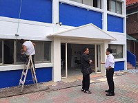 議長張永江關心東引鄉公立托育中心裝修施作進度。(圖/文:陳其敏)