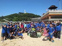 　介壽國中小16日舉辦秋季遠足活動，前往多處景點參訪，並在馬港淨灘。（圖：介壽國中小提供）