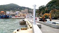 白沙黃岐通航在即,相關工程正在如火如荼進行中,風雨走廊列為最優先完工項目。(圖/文:陳鵬雄)
