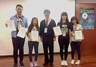就讀元培醫事科大馬祖青年陳詩涵(左2)與3名同學榮獲2015國際醫學影像技能競賽總團體季軍。(圖:元培醫事科技大學醫學影像暨放射技術系)