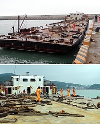 想登岸觀光?3名大陸船員駕工作船「華仁○○號」接近仁愛海域並駕船非法入境,馬祖海巡機警攔截並扣留該工作船。(圖:馬祖海巡隊提供)