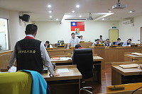　南竿鄉代會第10屆第2次定期大會昨天開議，由鄉長陳振國進行施政報告。（圖／文：吳嘉榮）