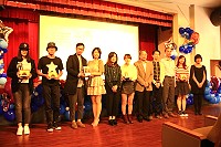 2015馬祖觀光金像獎頒獎典禮昨日上午在台中文化創意產業園區衡道堂舉行,會場也特別增設旅遊推廣區,並向遊客介紹淡季旅遊推廣與贈品。(圖:觀光局提供)