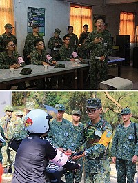 (上圖)參謀長王上校指導部隊智慧型手機管制作為。(下圖)模擬廠商會客繳交智慧型手機與登記及管制。(圖/文:陳浙巖)