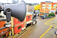 東引鄉的各處角落,幾乎都在「廣播」的範圍內,其即時的便利性,仍然是民眾生活中重要的一部分。(圖/文:陳其敏)