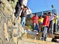 　東引鄉民代表會定期大會，鄉民代表、鄉公所鄉政考察團一行人考察南澳聚落基礎建設與環境景觀。（圖／文：陳其敏） 
