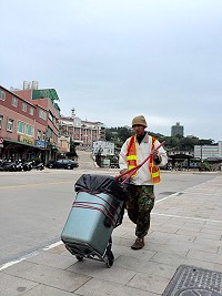 小兵立大功　山隴廣場環境守護者