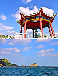 　東引中柱島感恩亭完成整修改善後，呈現嶄新風貌。（圖／文：陳其敏）