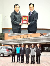 縣立醫院原兼任院長曹祥平完成階段性任務請辭獲准,遺缺由醫務部主任張志華醫師接任。縣長劉增應特致贈感謝狀肯定曹祥平過去5年多的付出與貢獻,也期許新任兼任院長張志華能無縫接軌,加倍努力讓縣立醫院展現全新風貌。(圖/文:曹重偉)