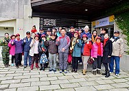 　「跟著董事長遊台灣」東引首發團元旦成行，受到鄉長楊雲成、東引遊客中心主任林利瑞等人的熱烈歡迎。 （圖／文：陳其敏）