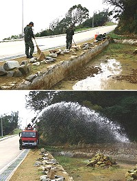 (上圖)憲兵排弟兄整理池塘周圍環境。(下圖)支援營弟兄為乾涸的池塘注入活水。(圖/文:薛濰翊)