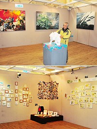 由在地團體芙蓉海畫會籌備的「藝境.異境」藝文聯展將於今天上午10時於民俗文物館四樓特展廳登場;曹楷智等多位參展人士昨天還進行最後的「喬位子」工作,希望把最好的一面呈現在鄉親面前。(圖/文:曹重偉)