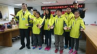 桃園市馬祖籍國中小學生寒假營隊活動昨天舉辦成果發表記者會,參與學生分享此行關於馬祖文化的趣聞與難得的體驗。(圖:縣府教育局提供)