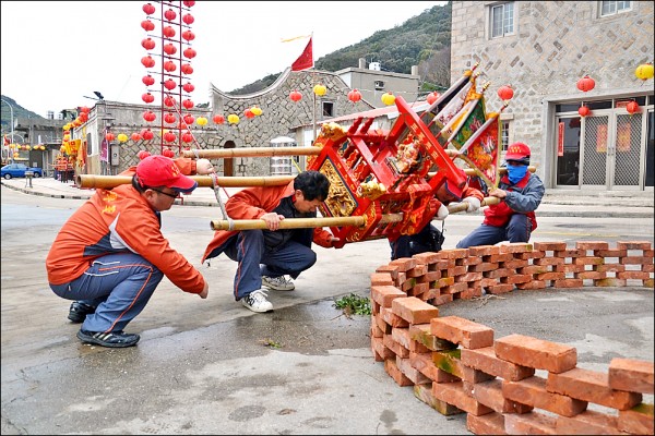 一年一度的元宵擺暝活動，即將在連江縣四鄉五島展開。（圖為活動承辦人姚臻提供）