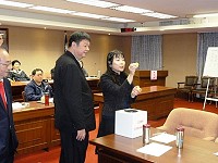 連江縣國民黨籍立委陳雪生昨日上午抽籤順利當選立院交通委員會召集委員。(圖:陳雪生國會辦公室提供)
