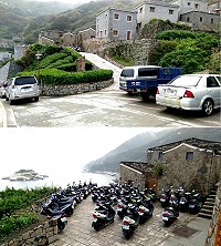 旅遊旺季來臨,芹壁南面山入口處再度出現停車亂象影響入口意象觀瞻。(圖/文:陳鵬雄)