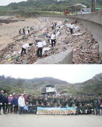 　（上圖）軍民齊心還給珠螺沙灘美麗的風貌。（下圖）莒光守備大隊與莒光鄉民共同參與「擴大淨灘暨環保教育宣導活動」。（圖／文：陳玉笈、趙逸翔）　　　　　　　　　