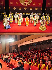 芹壁素人御甲戲園、國光劇團介壽堂粉墨登場,首場演出《龍鳳呈祥》獲得滿堂喝采。(圖/文:馮紹夫)