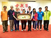 　東引鄉舉辦母親節慶祝活動，表揚模範母親林碧貞女士。（圖／文：陳其敏）
