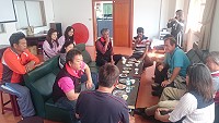 　為莒光交通問題，連江縣副議長陳書建陪同船公司代表曾林官及劉煥騰，與議員陳貽斌、鄉長謝春欗及莒光鄉代表們進行商討協調。（圖／文：宋幸儒）