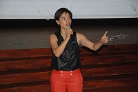 馬祖第一位女博士林淑萍以《青菜人生,希望也能精彩人生:我從小島的馬祖混到美國的大陸》為題,鼓勵馬祖鄉親勇於追夢。(圖/文:楊凱棻)