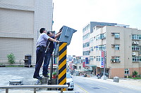 　4台測速照相機日前檢修完成，警方提醒民眾遵守各地點速限標誌。（圖／文：馮紹夫）