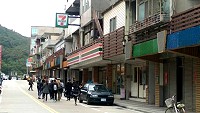 　血拚趣。（圖與文：陳鵬雄）