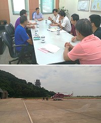 德安直升機接續搜救落海漁民,縣長劉增應、議員林貽祥及池姓家屬16日上午8時30分和德安馬祖站主任陳傳明會面共同討論搜救進度,並和機師溝通了解狀況。昨日上午10時44分德安直升機搜救任務結束後仍未尋獲。(圖:交通局提供)