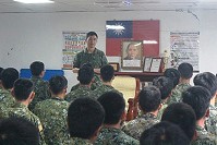 　指揮官莫中將提醒每位弟兄注意自身安全。（圖／文：呂鎮宇）
