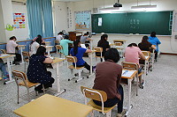 　連江縣105學年度公立幼兒園契約進用教保員甄選25日在介壽國中小舉行。（圖／文：吳嘉榮）