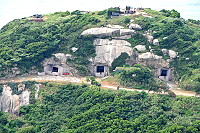 　北竿短坡山陣地部分閒置營區正著手釋出撥用，未來規劃特色民宿再利用也是潛力十足。（圖：本報資料室）