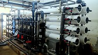 　東引海水淡化廠完成全新逆滲透海水淡化機組安置，近日內即能運轉產水。 （圖／文：陳其敏）