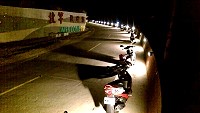 　塘岐馬鼻灣更改路燈型式，立燈變地燈，讓沙灘追淚更輕鬆。（圖／文：陳鵬雄）