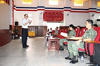 國防部政風室廖錦旌委員主持「財產申報暨利益衝突迴避法講習」。(圖/文:陳玉笈)