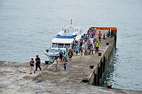 　大坵生態之旅遊客倍增，由政府補助的航班額度才8月中旬就用罄。（圖：本報資料室）