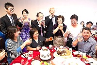 　林彥辰（圖左1）去年11月結婚，老婆是潘韋妡（東引潘廣明女兒），曾任教東莒、東引國小英文老師，目前任教基隆七堵國小。（圖：Chang Lin提供）