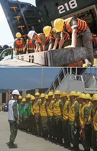(上圖)官兵齊心協力執行搭跳作業。(下圖)連長吳少校於執勤前下達安全規定及注意事項。(圖/文:許修瑋)