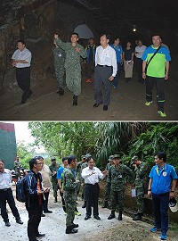 　第2屆馬祖國際馬拉松昨日召開第3次行政工作支援會議，在會議結束後，劉增應和指揮官莫又銘及所有主管也前往南北坑道會勘，針對現行問題和內部坑道佈置提出建議及改善方案。（圖／文：楊凱棻）