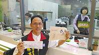國民黨連江縣黨部主委林滿正在黨捐募活動,31日在郵局劃撥10萬元入指定帳戶。(圖:林滿正提供)