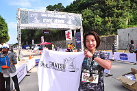 　第二屆馬祖國際馬拉松代言人「美女律師」邱靖貽順利完賽，困難賽道讓她大喊吃不消，但完賽的成就感卻難以言喻。（圖／文：馮紹夫）