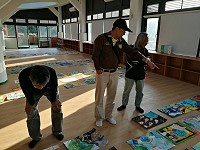 　連江縣105年度國民中小學能源教育繪畫比賽成績出爐，由105年連江縣能源教育中心學校仁愛國小邀請3位評審老師曹楷智、陳振輝、王花&#20452;前校長評選出得獎作品。（圖：仁愛國小提供）