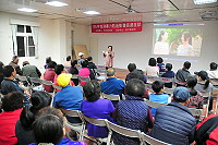 　性別暴力防治影像巡迴座談南竿場放映《溫暖》，劇情改編自真人實事。映後座談會中，主持人也就反性別暴力進行宣導，強化社會大眾性別暴力防治意識，杜絕性別暴力事件發生。（圖／文：曹重偉）