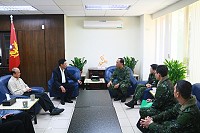 楊指揮官拜會警察局王局長。（圖／文：吳誌益）